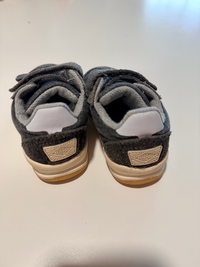 Zara Baby Shoes - Size 18 - photo 4