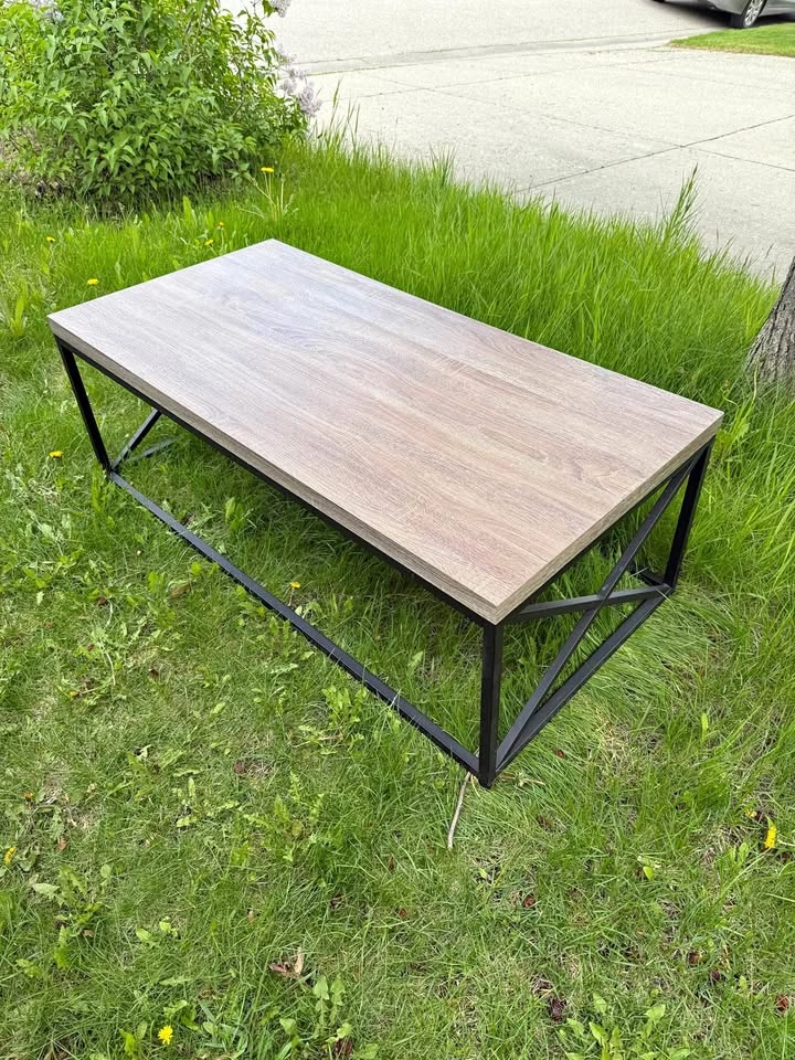 Brand New Monarch Specialties Coffee Table