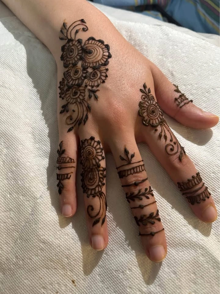Henna - photo 3
