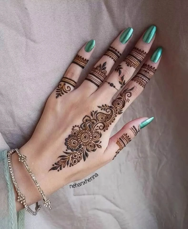 Henna - photo 2