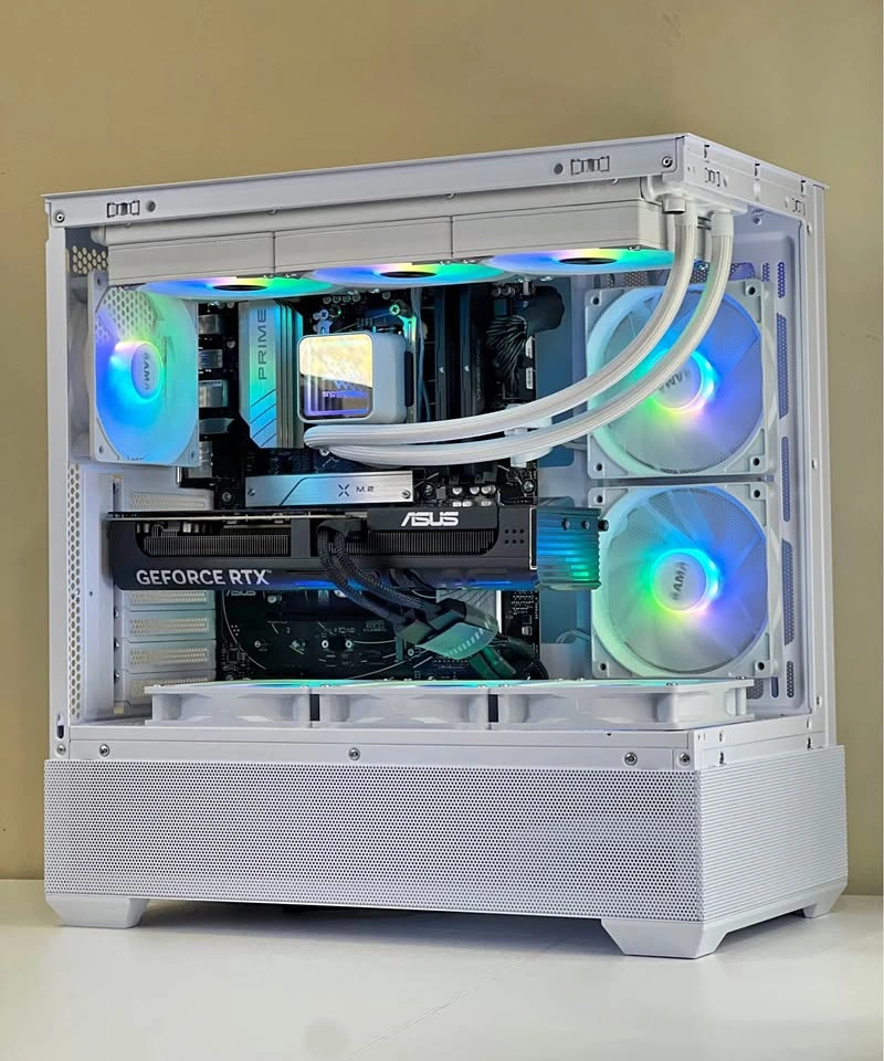 Gaming PC - RTX 5070 | Ryzen 7 9700X | 32GB RAM | 1TB SSD