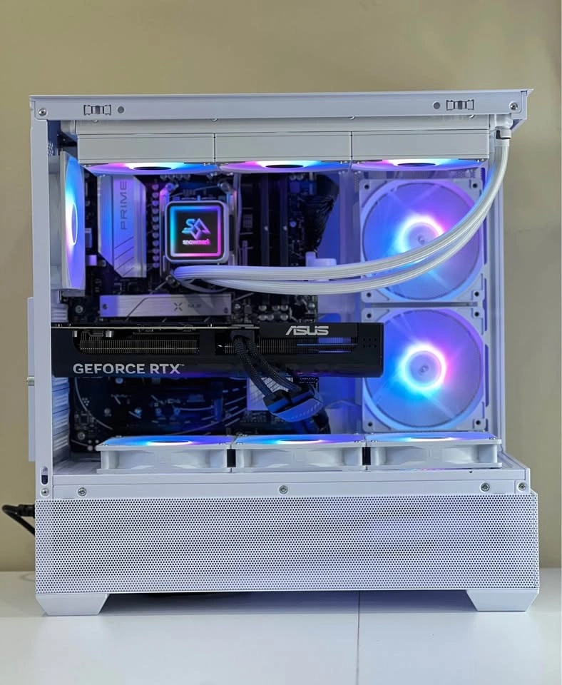 Gaming PC - RTX 5070 | Ryzen 7 9700X | 32GB RAM | 1TB SSD - photo 3