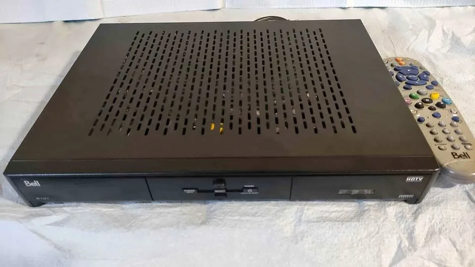 Bell satellite HD tv receiver box 6131 thumbnail