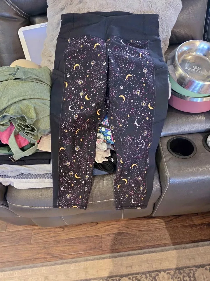 Torrid Active Celestial Print Leggings capris