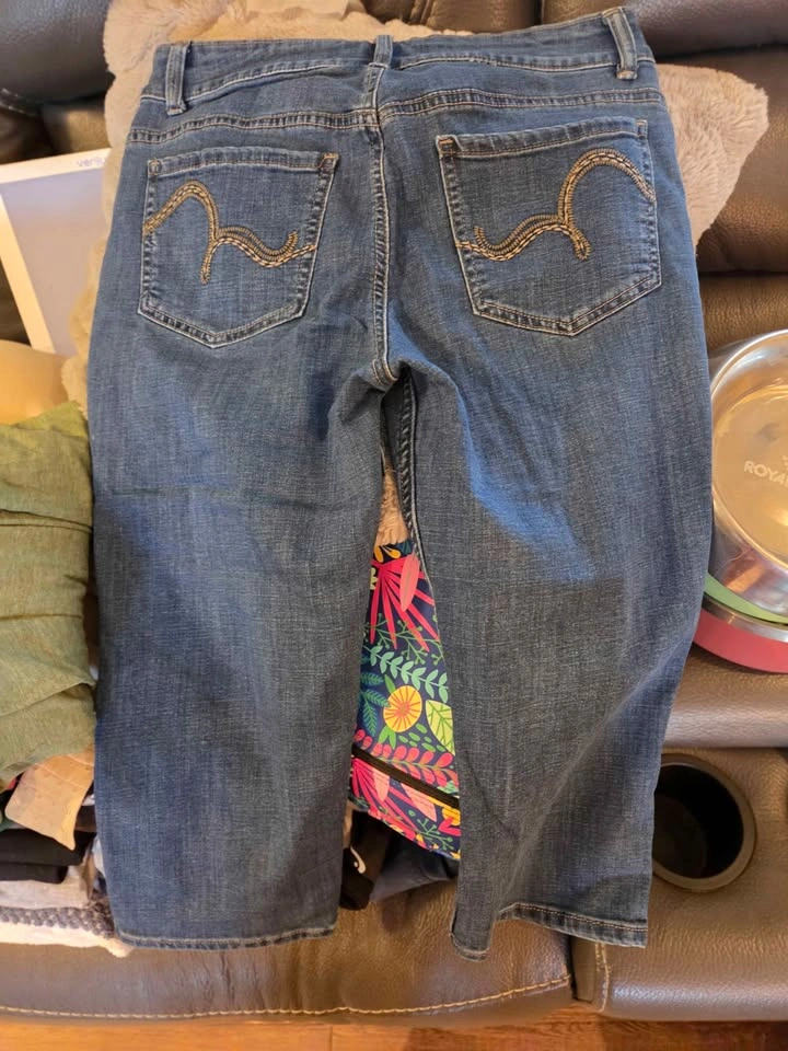 Riders by Lee Women's Jean capris Size 10M - photo 3