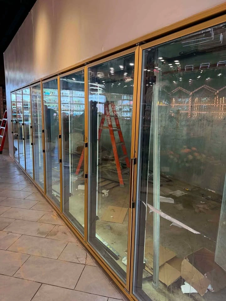 Commercial Walk-in Cooler 28x10x10 - photo 5