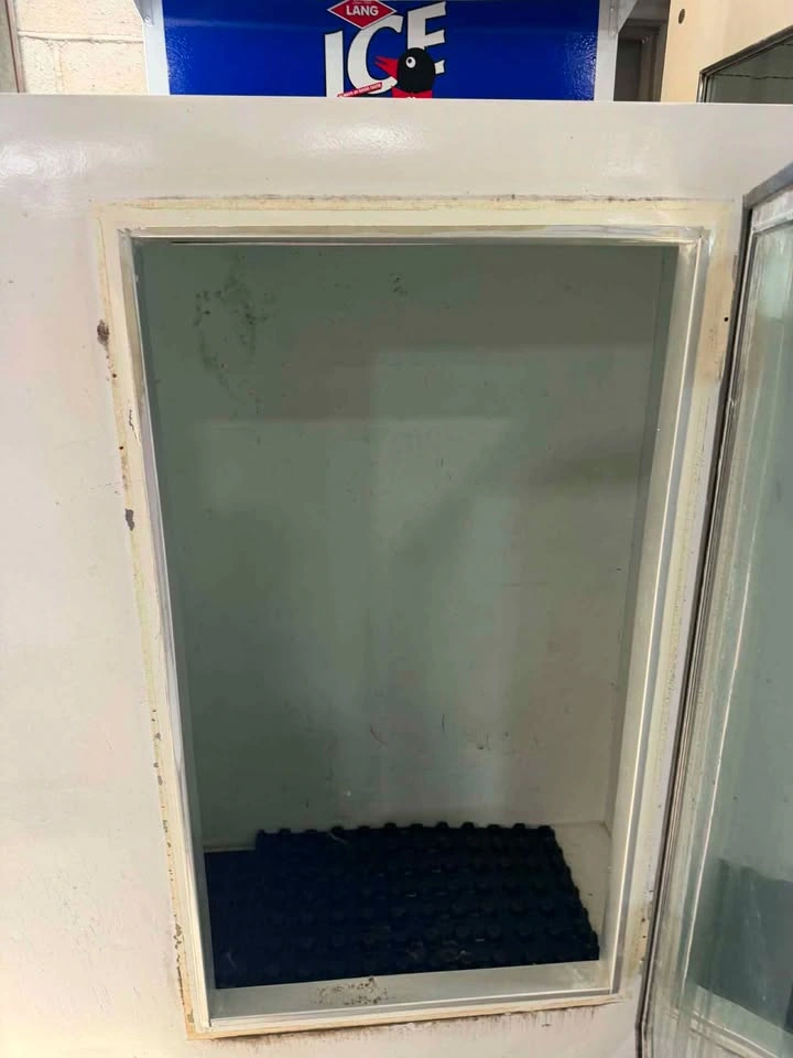 Commercial Ice Box Freezer - photo 4