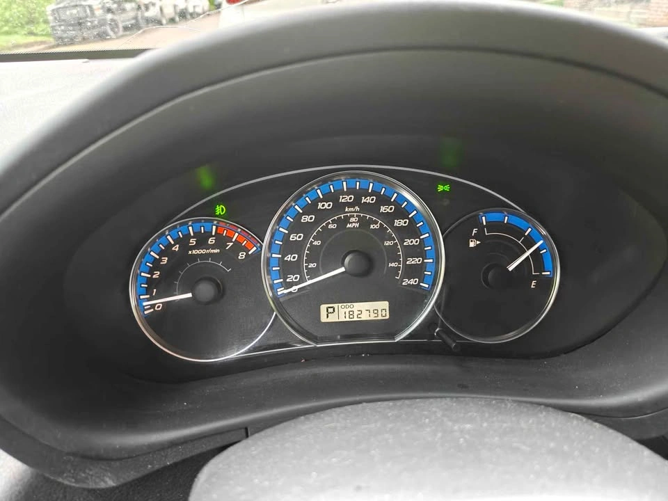 2010 Subaru Forester 2.5L X Limited AWD | Active Status - photo 4