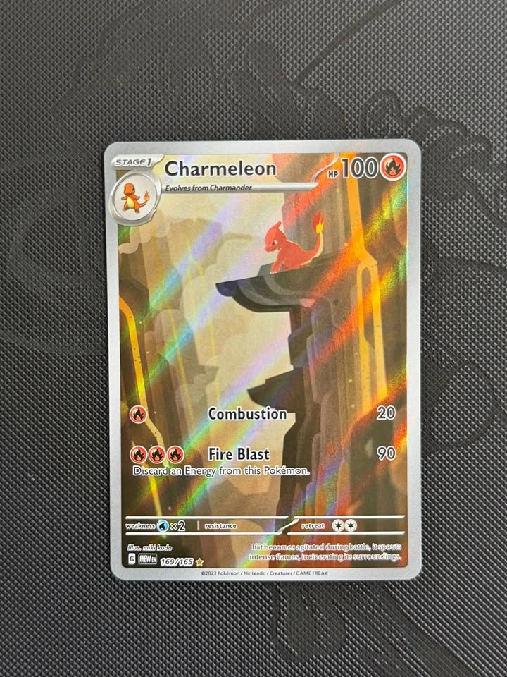 POKEMON 151 Charmeleon