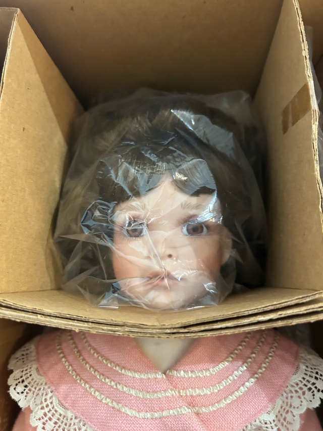 Porcelain doll, Ashton DRAKE 18” “Dierdre” - photo 3