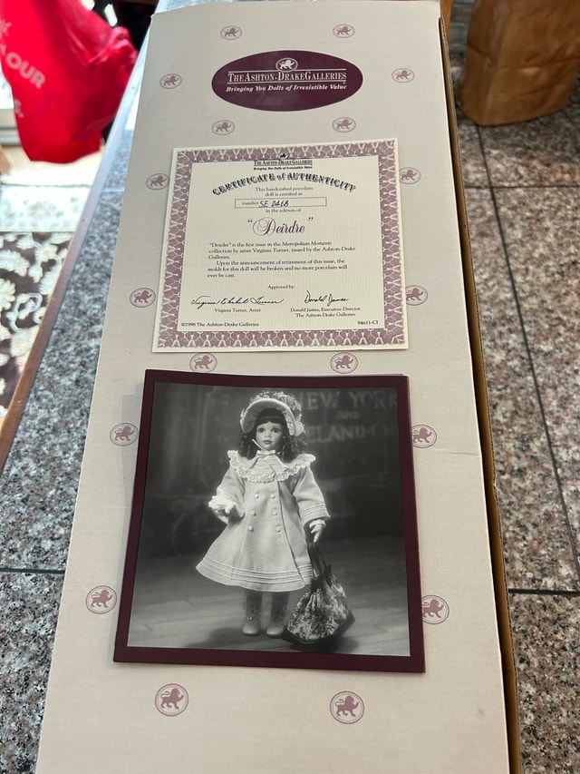 Porcelain doll, Ashton DRAKE 18” “Dierdre” - photo 4
