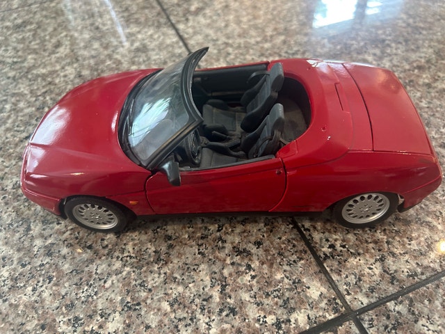 Maisto Alfa Romeo Spyder 1:18 diecast
