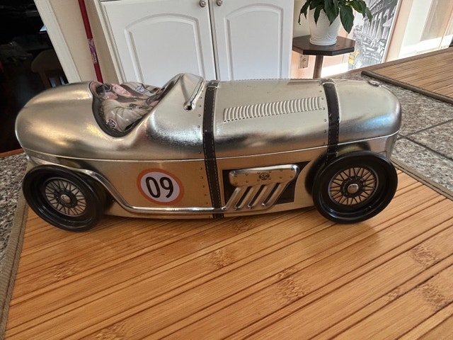 silver racing car cookie tin - photo 2