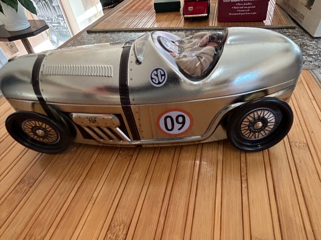 silver racing car cookie tin - photo 4