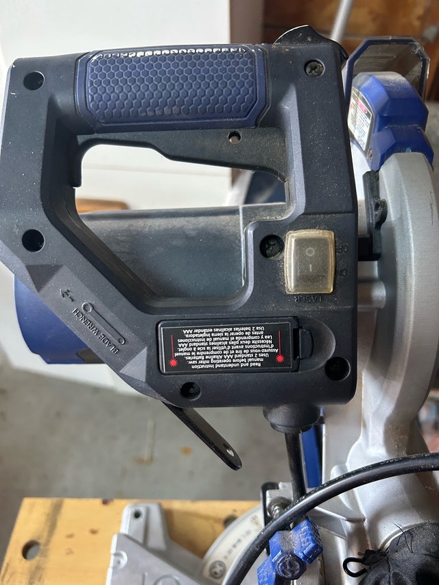 Kobalt 7-1/4 Compound Miter Saw with Laser Guide - photo 3