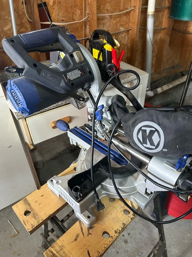 Kobalt 7-1/4 Compound Miter Saw with Laser Guide - photo 4