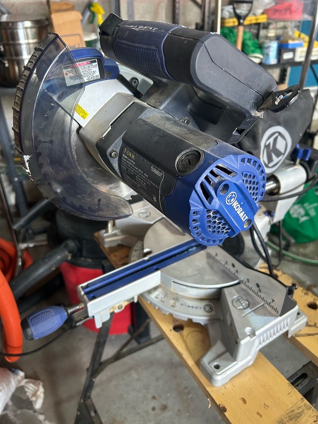 Kobalt 7-1/4 Compound Miter Saw with Laser Guide - photo 5