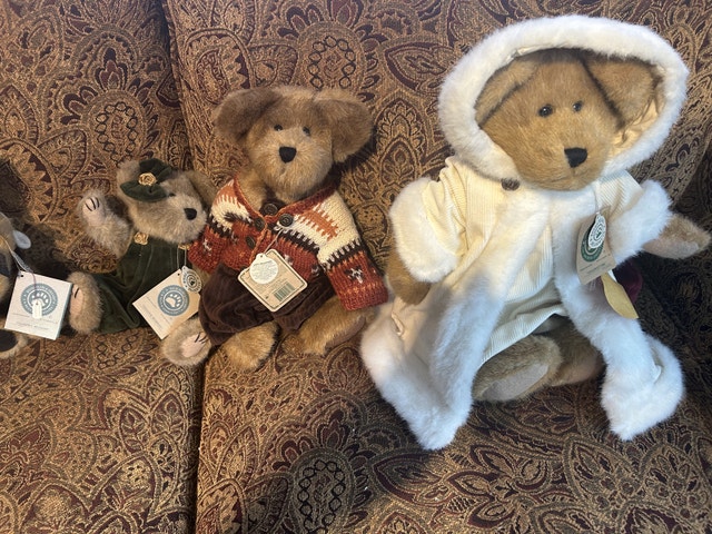 Teddy Bears, Boyd’s Bears, 5 all different - photo 3