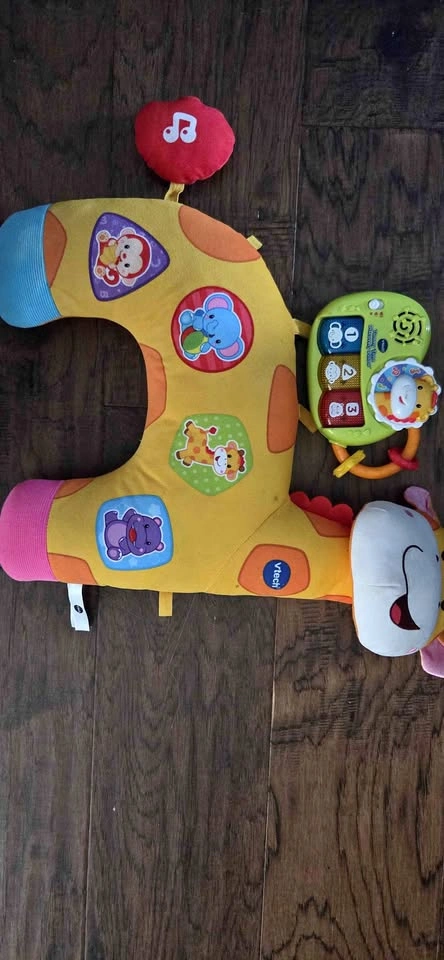 Giraffe tummy time