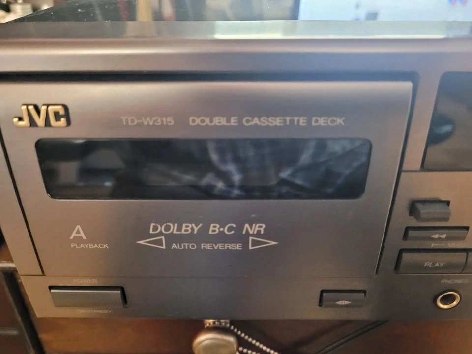 JVC TD W315 dual cassette deck Non Working