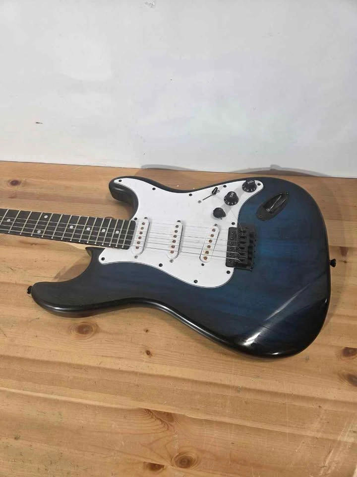LyxPro Electric Guitar Blue – Full Size 39” - photo 3