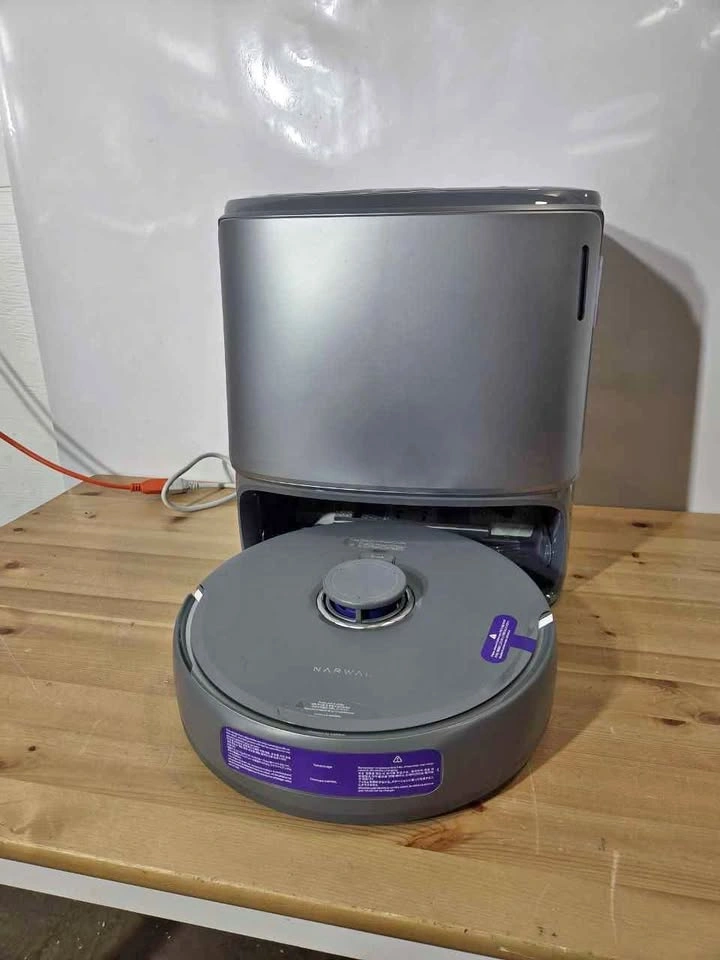 Narwal Freo Z Ultra Robot Vacuum and Mop