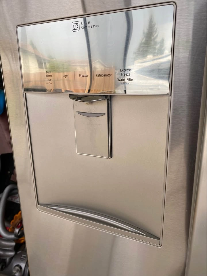 22 cu. ft. LG Stainless Steel French Door Refrigerator - photo 4