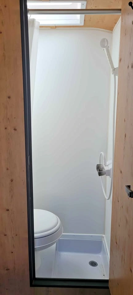 2019 Sunray Classic 16 ft Travel Trailer