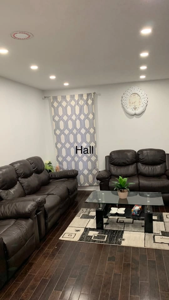 4 Beds 2.5 Baths Townhouse - photo 3