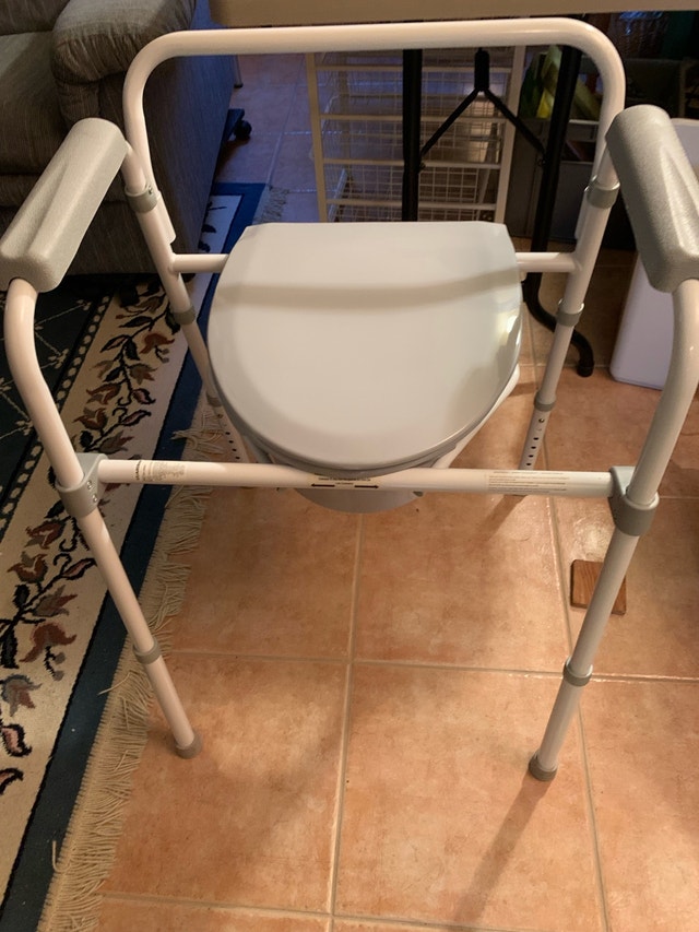 portable commode