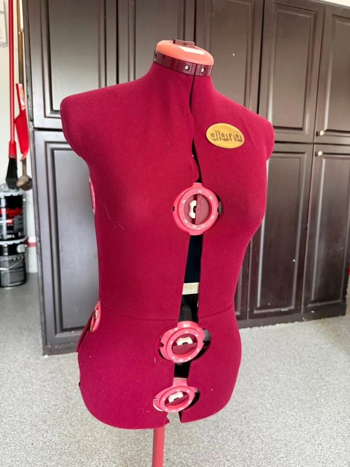 Adjustable Mannequin - photo 2