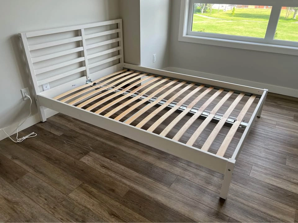 Ikea Bedframe, fullsize/double, with or without mattress - photo 2