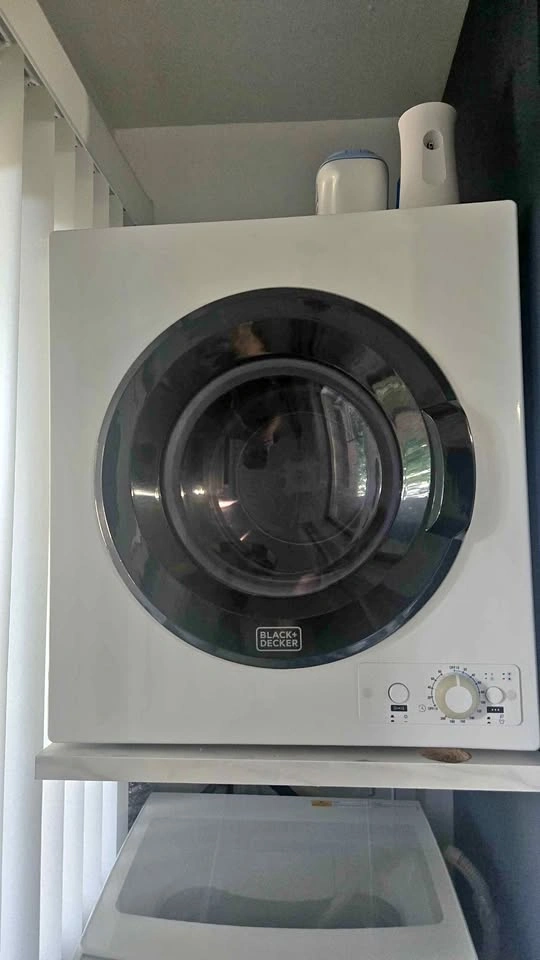 BLACK+DECKER BCED37 Compact Dryer 13.2 lbs