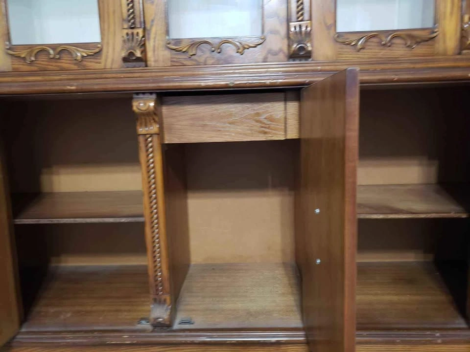 Large China Cabinet - photo 2