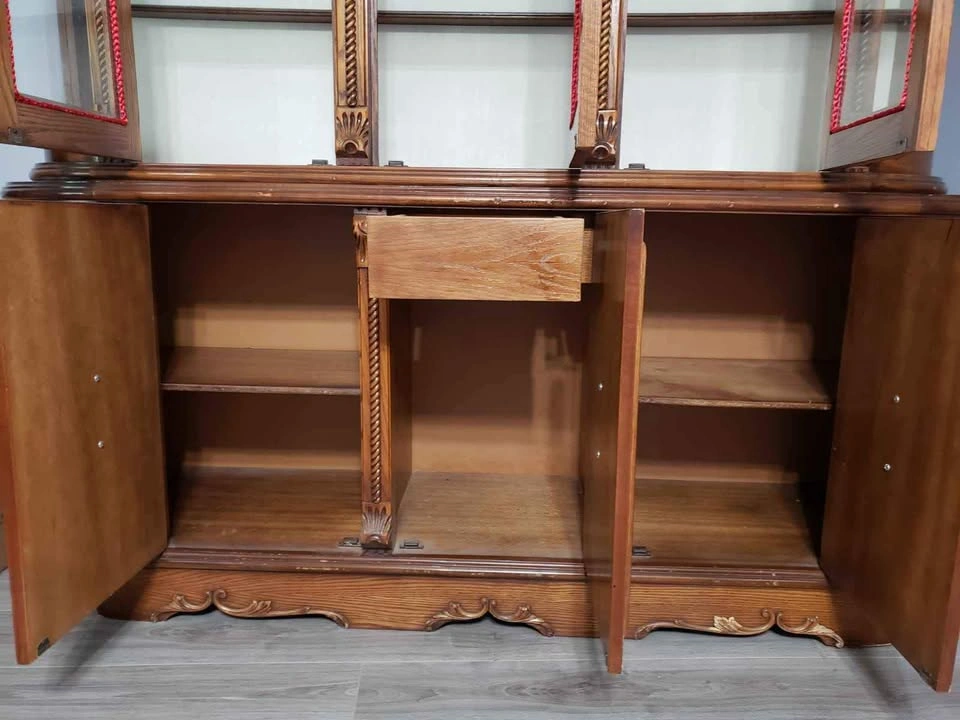 Large China Cabinet - photo 5