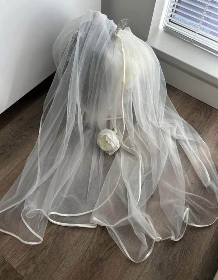 Satin Edge Veil Soft white / ivory - photo 2