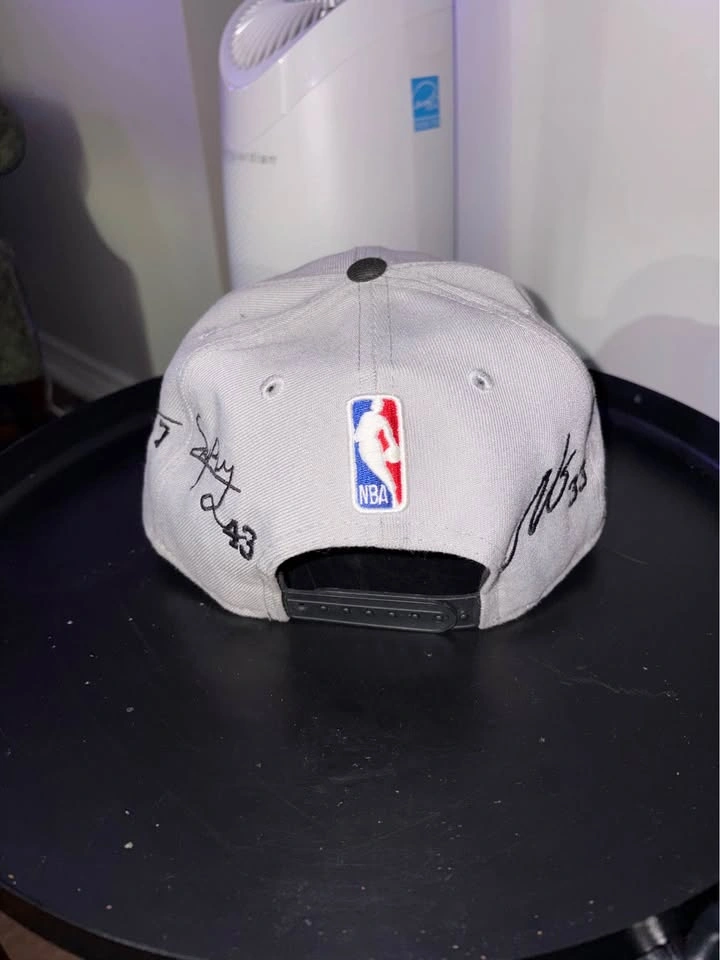 raptors hat - photo 3