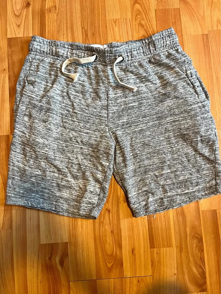 Men's Outdoor Shorts (Adult Size M)
