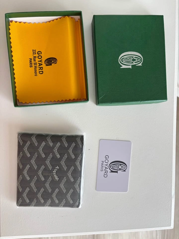 Goyard Victoire Bifold Wallet - photo 2