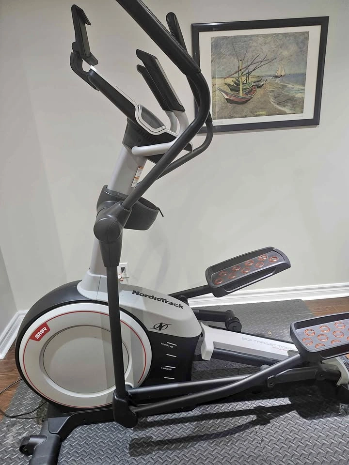 NordicTrack E9.5i Elliptical Trainer