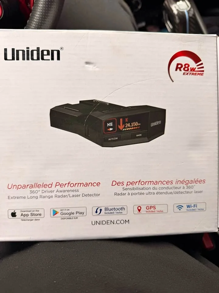 Uniden R8W Brand New