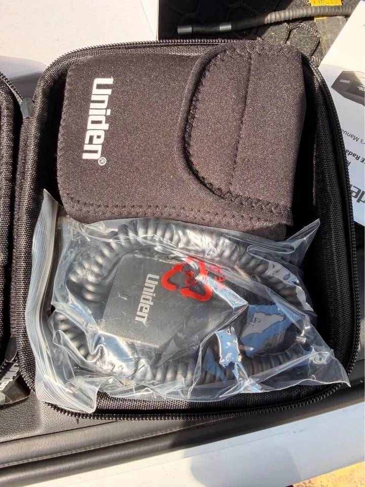 Uniden R8W Brand New - photo 5