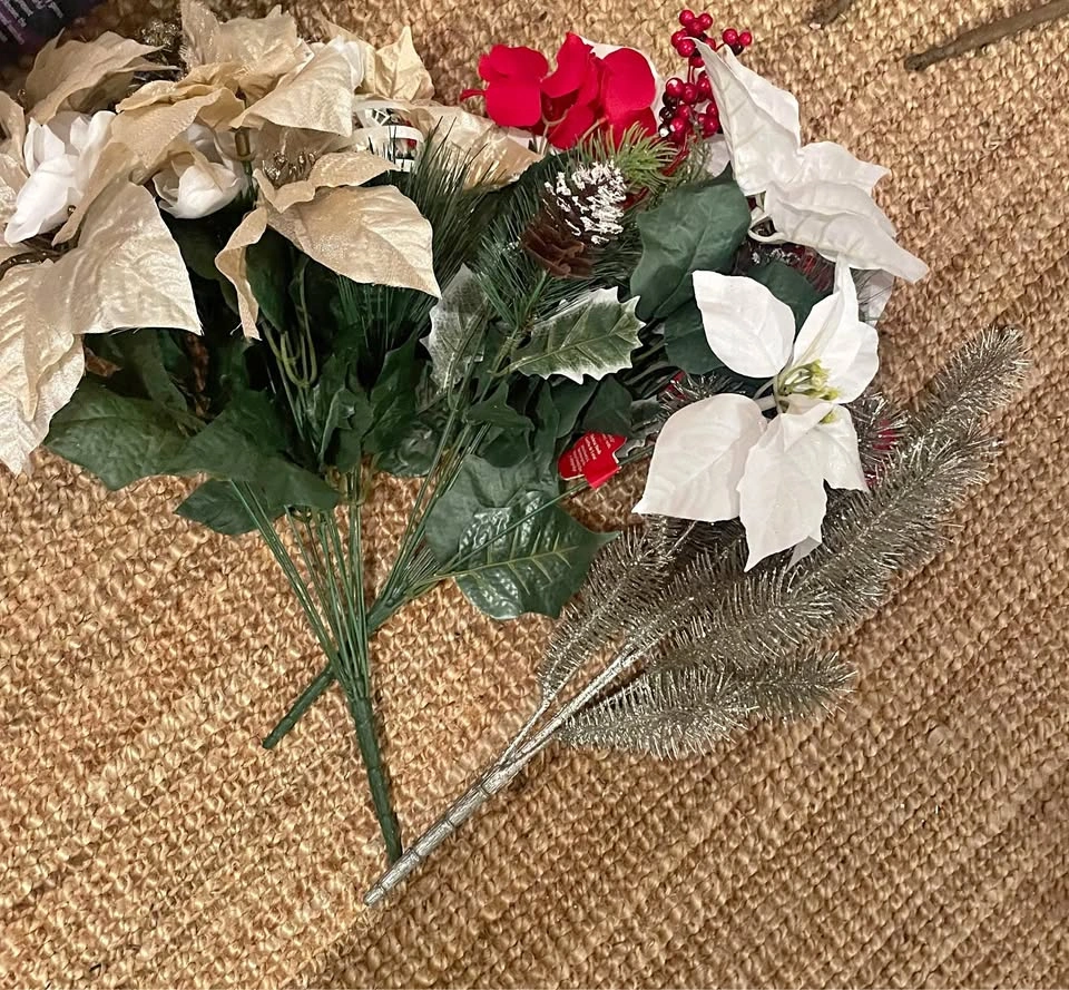 ASHLAND Christmas Poinsettia & Pine Decor Bundle