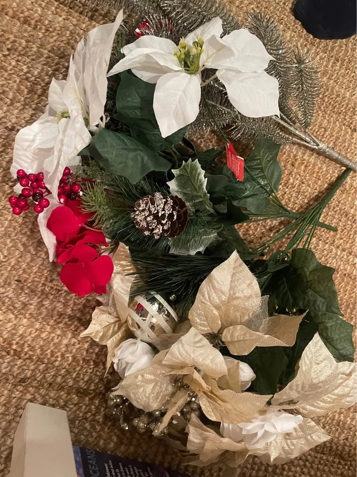 ASHLAND Christmas Poinsettia & Pine Decor Bundle - photo 3