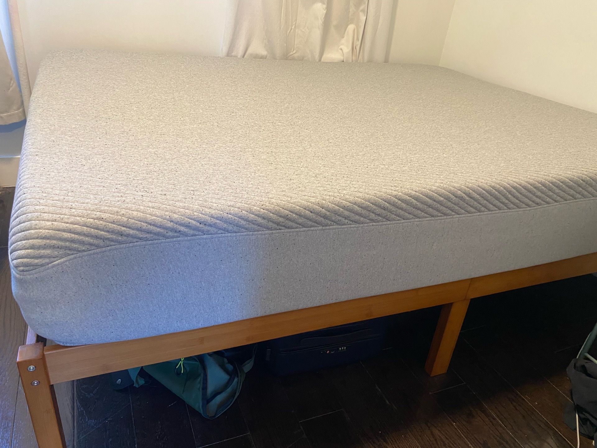 Casper cooling Queen bed and bed frame - photo 3