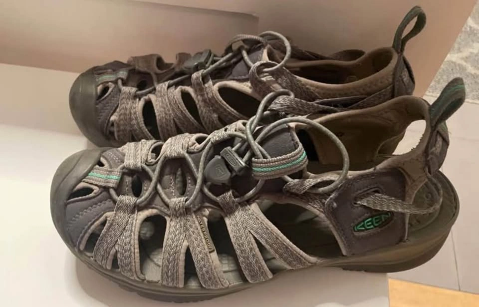 Keen Whisper Women's Sandals Size 9 - photo 2