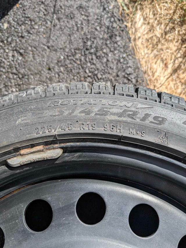 Pirelli Ice Zero FR winter tires, 225/45R19, set of 3 - photo 2