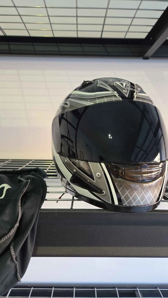 Medium motorcycle helmet and bike cover - photo 2
