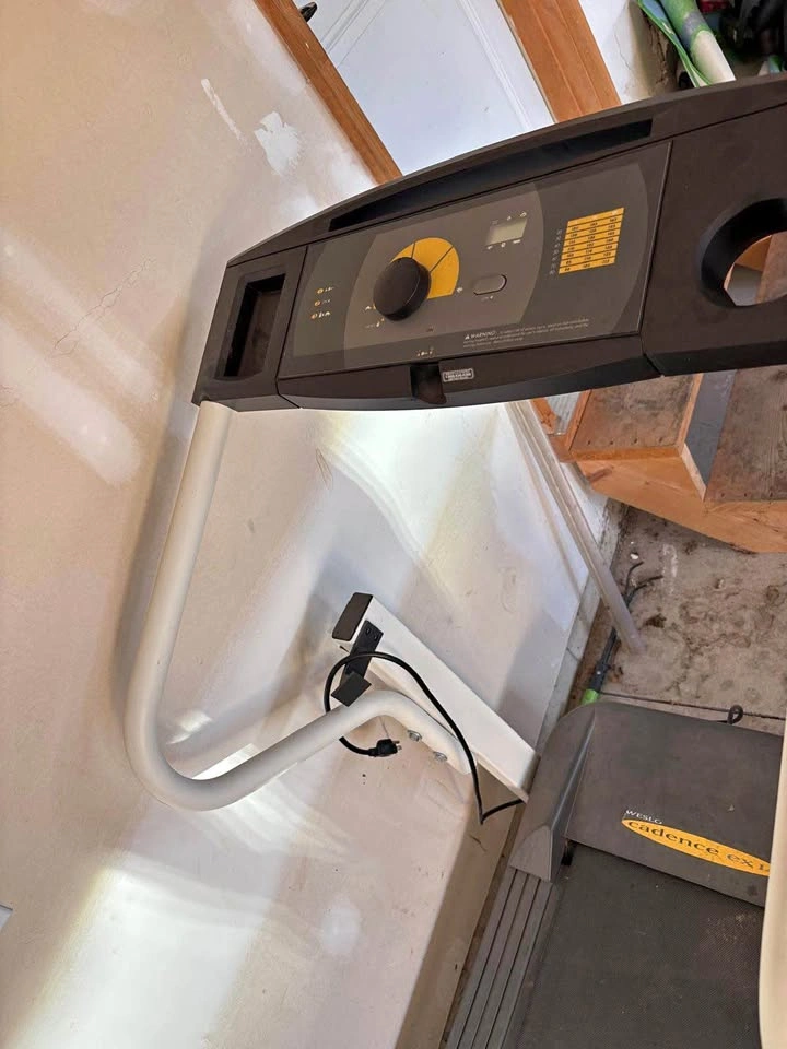 Weslo Cadence EX14 Treadmill