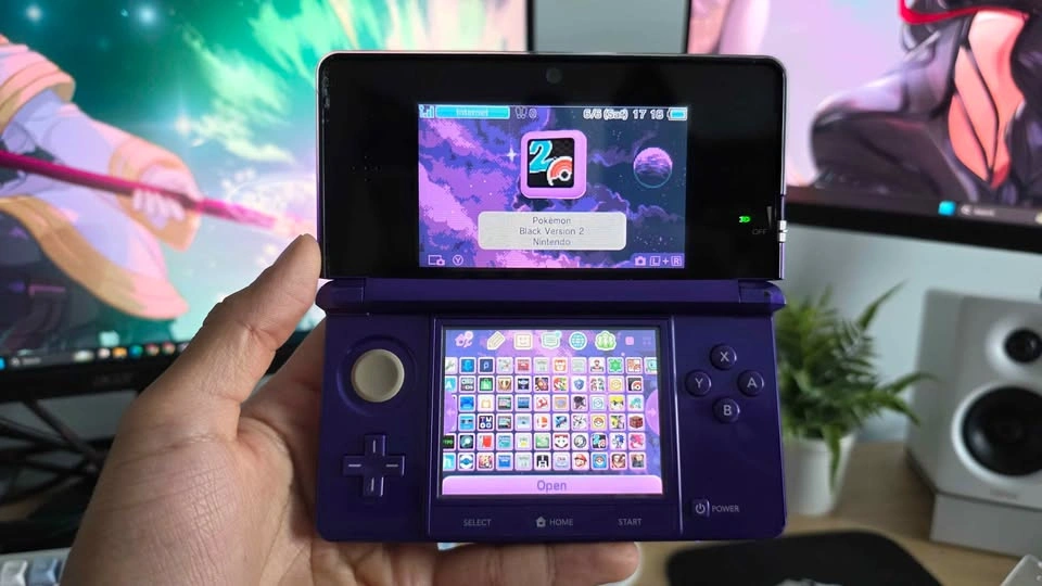 Nintendo 3DS Midnight Purple 32GB Games, Charger, Dock - photo 4